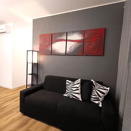 Ancient Rome Colosseum Modern And Bright Apartment Exterior photo